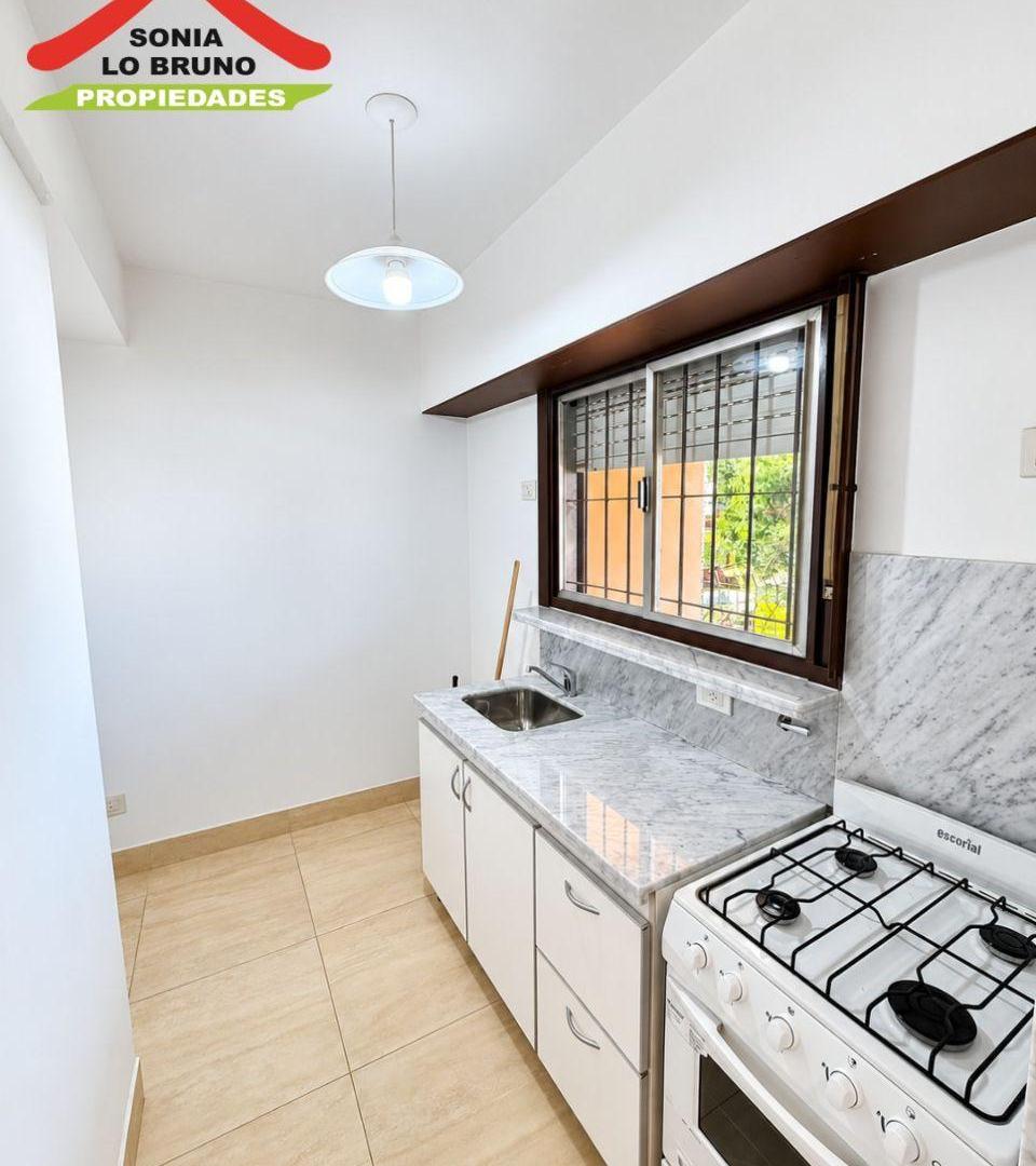 Foto de Hermos Triplex dos ambientes con cochera multiple en Paso del Rey, imagen 5