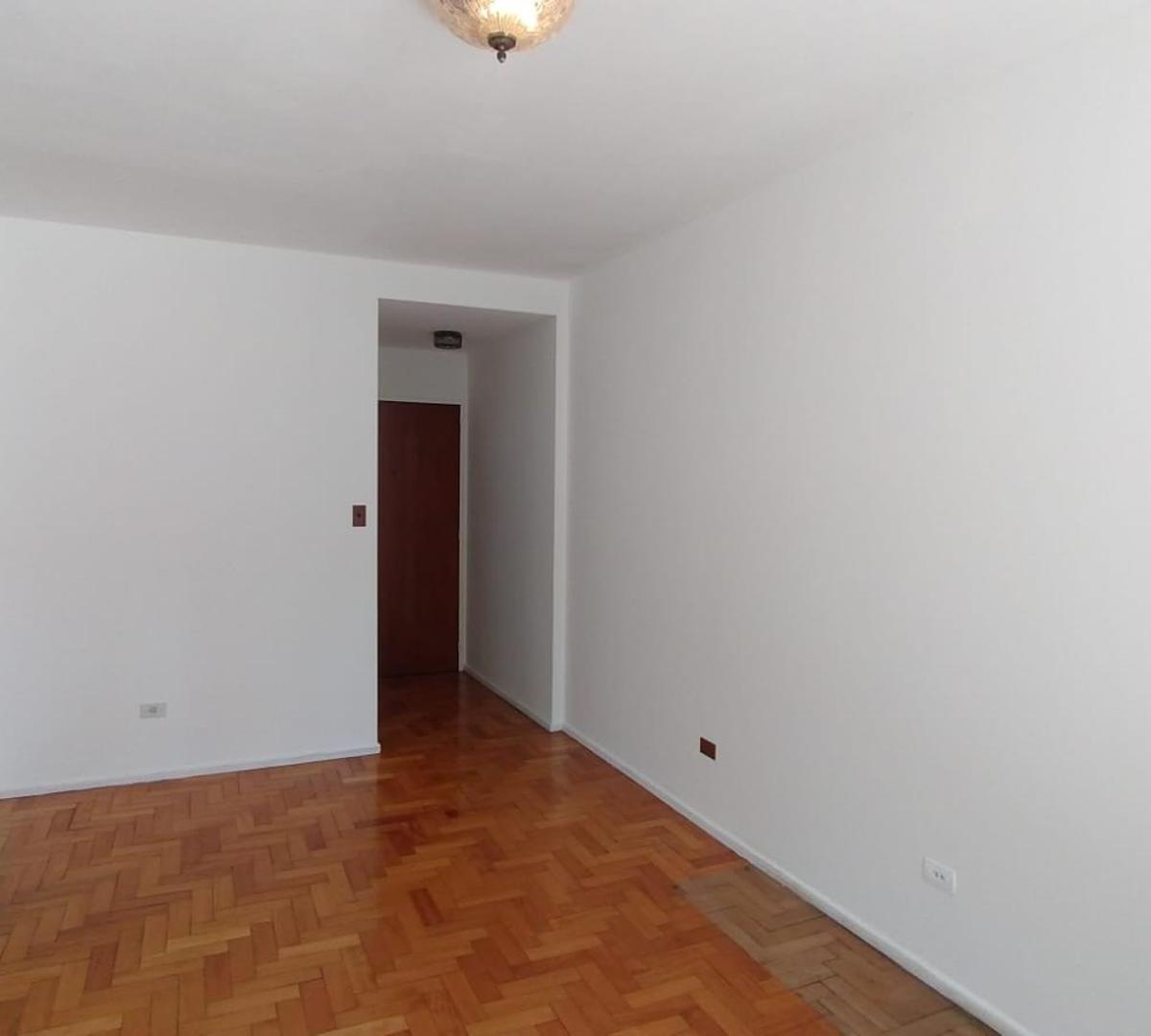 Excelente Depto 3 Amb. con Balcon Corrido Contrafrente 2
