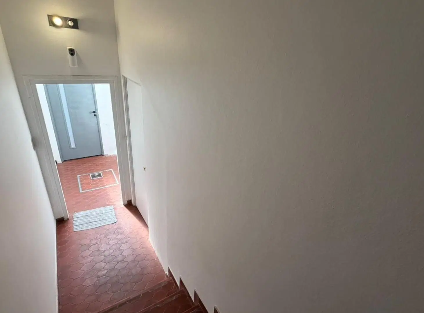 CASA 4 AMBIENTES AL FRENTE C/ PATIO Y COCHERA  Y TERRAZA 3