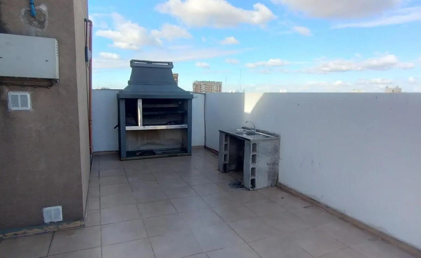 SEMIPISO 2 AMBIENTES AL FRENTE CON BALCON 5