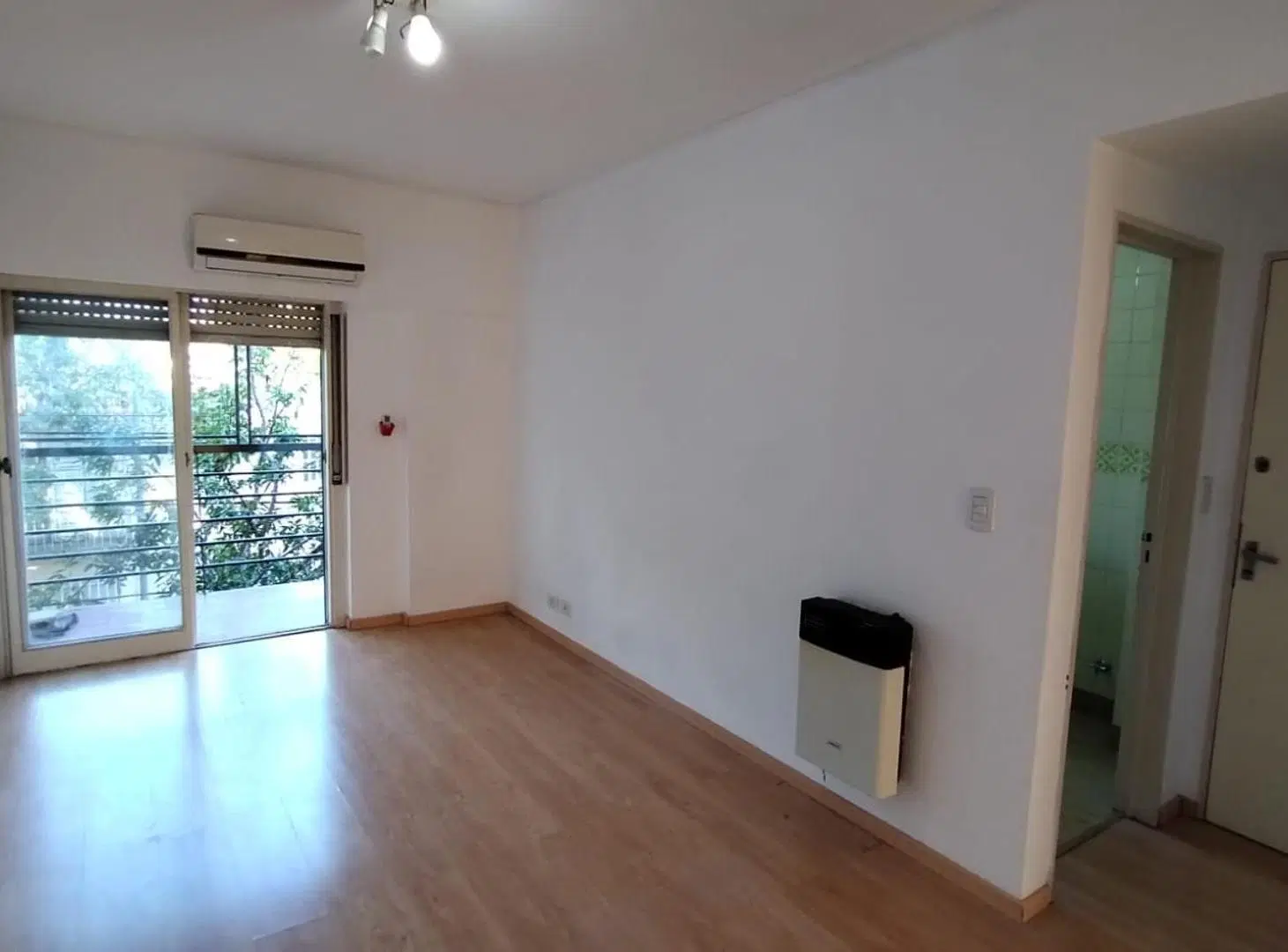DEPARTAMENTO 2 AMB. FRENTE C/ BALCON  - APTO PROFESIONAL 5