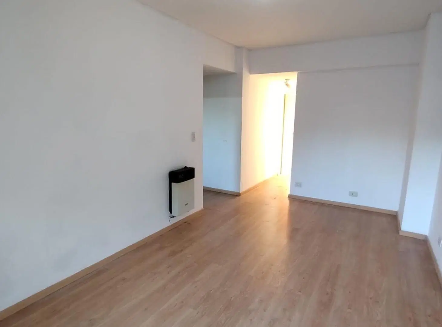 DEPARTAMENTO 2 AMB. FRENTE C/ BALCON  - APTO PROFESIONAL 4
