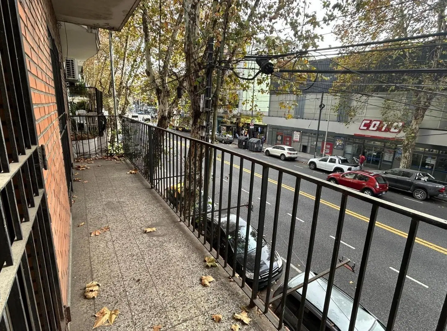 USO COMERCIAL - PISO UNICO 4 AMB. C/ BALCON Y TERRAZA PROP. 5