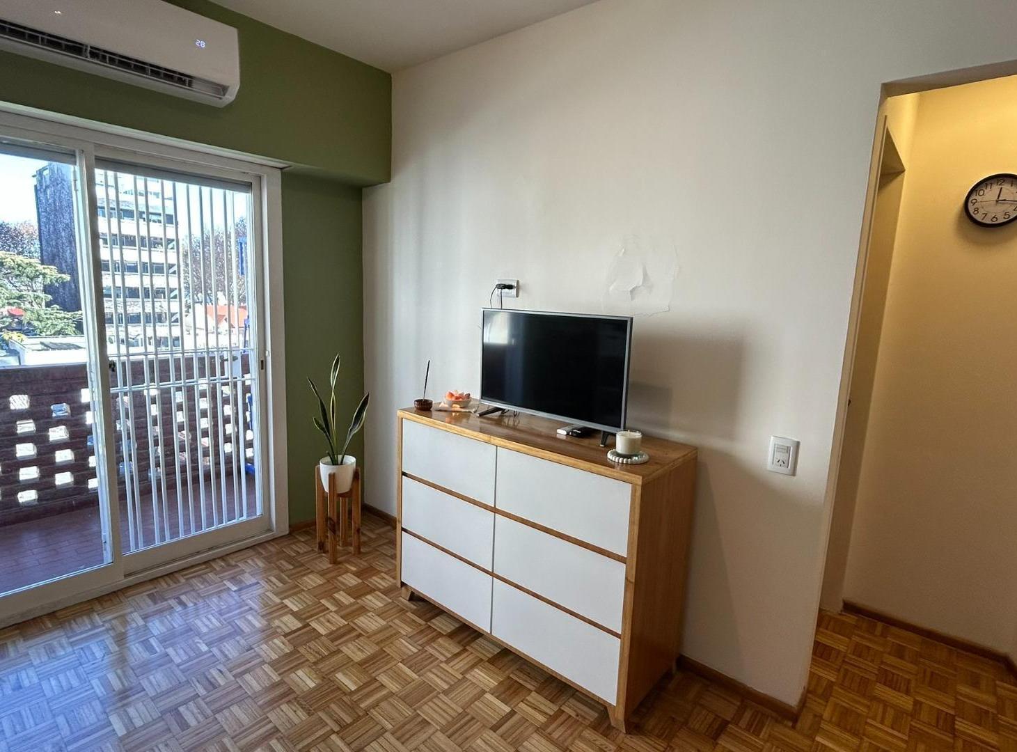 Foto de DEPARTAMENTO MONOAMBIENTE CONTRAFRENTE C/ BALCON, imagen 1
