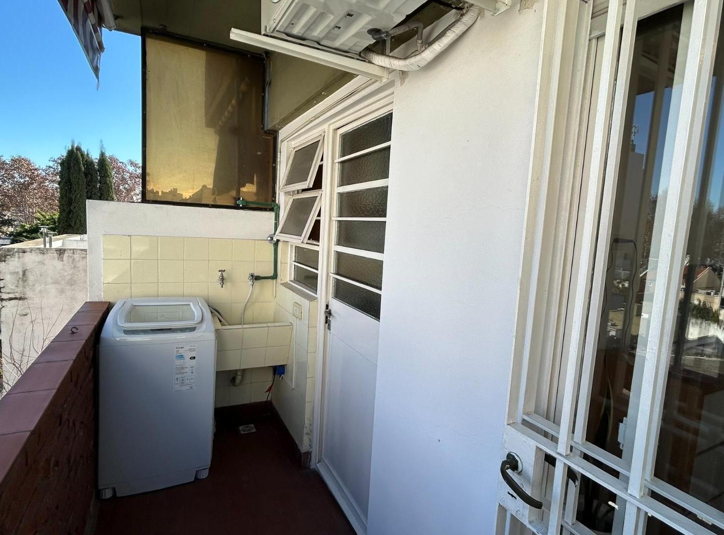 Foto de DEPARTAMENTO MONOAMBIENTE CONTRAFRENTE C/ BALCON, imagen 2