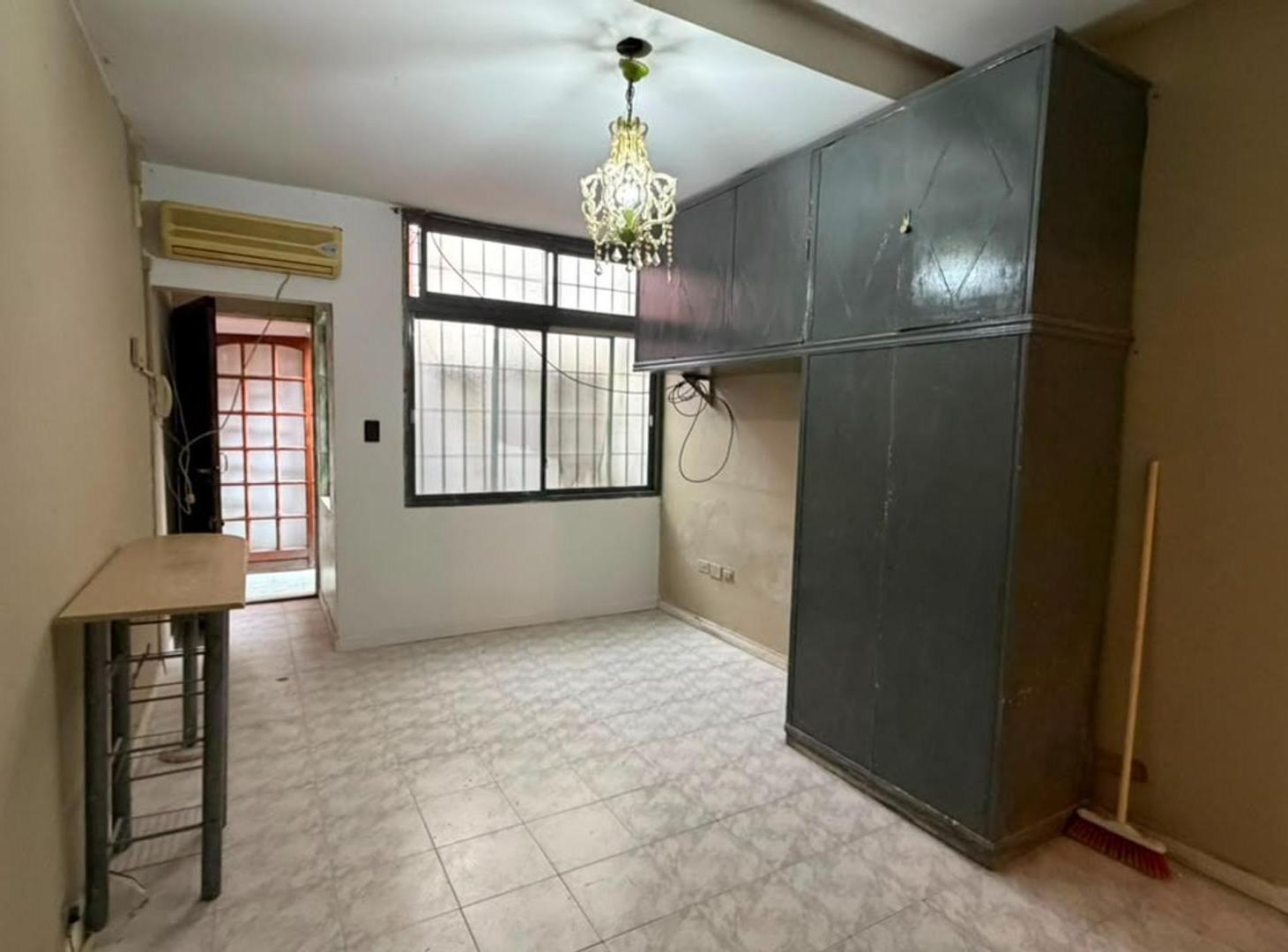 Foto de DEPARTAMENTO MONOAMBIENTE INTERNO 1° PISO POR ESCALERA, imagen 2