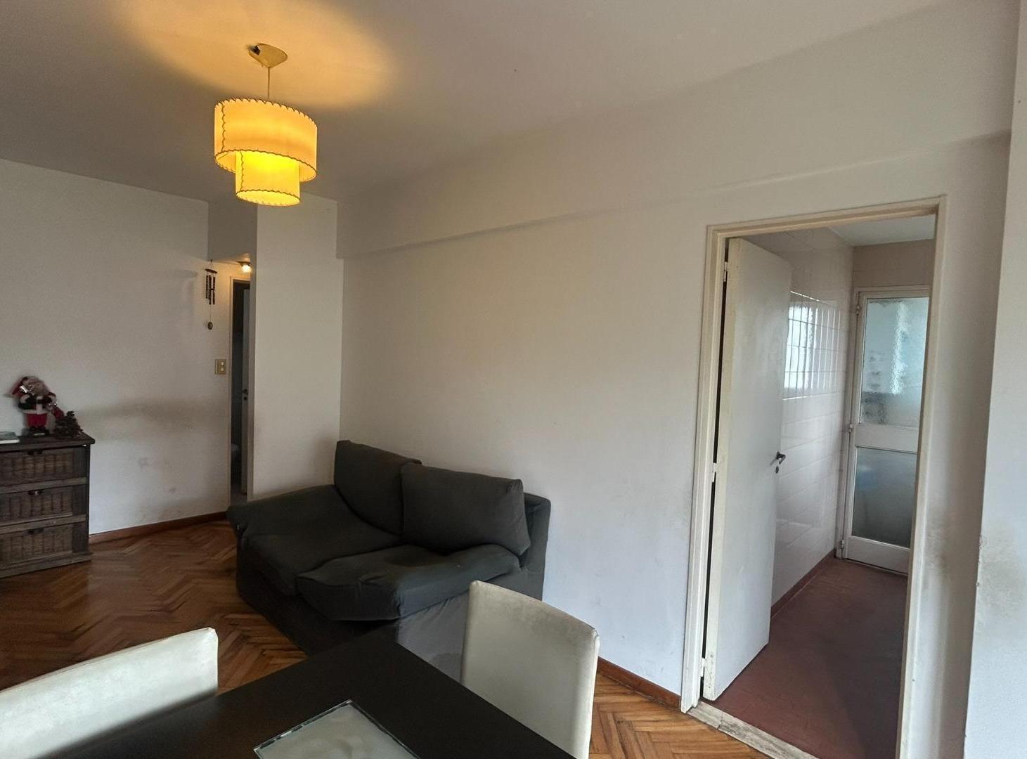 Foto de DEPARTAMENTO 3 AMBIENTES AL CONTRAFRENTE CON BALCON, imagen 2