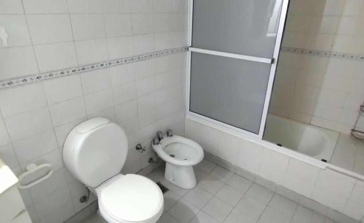 Foto de DEPTO 2 AMBIENTES PLANTA BAJA AL FRENTE, imagen 2