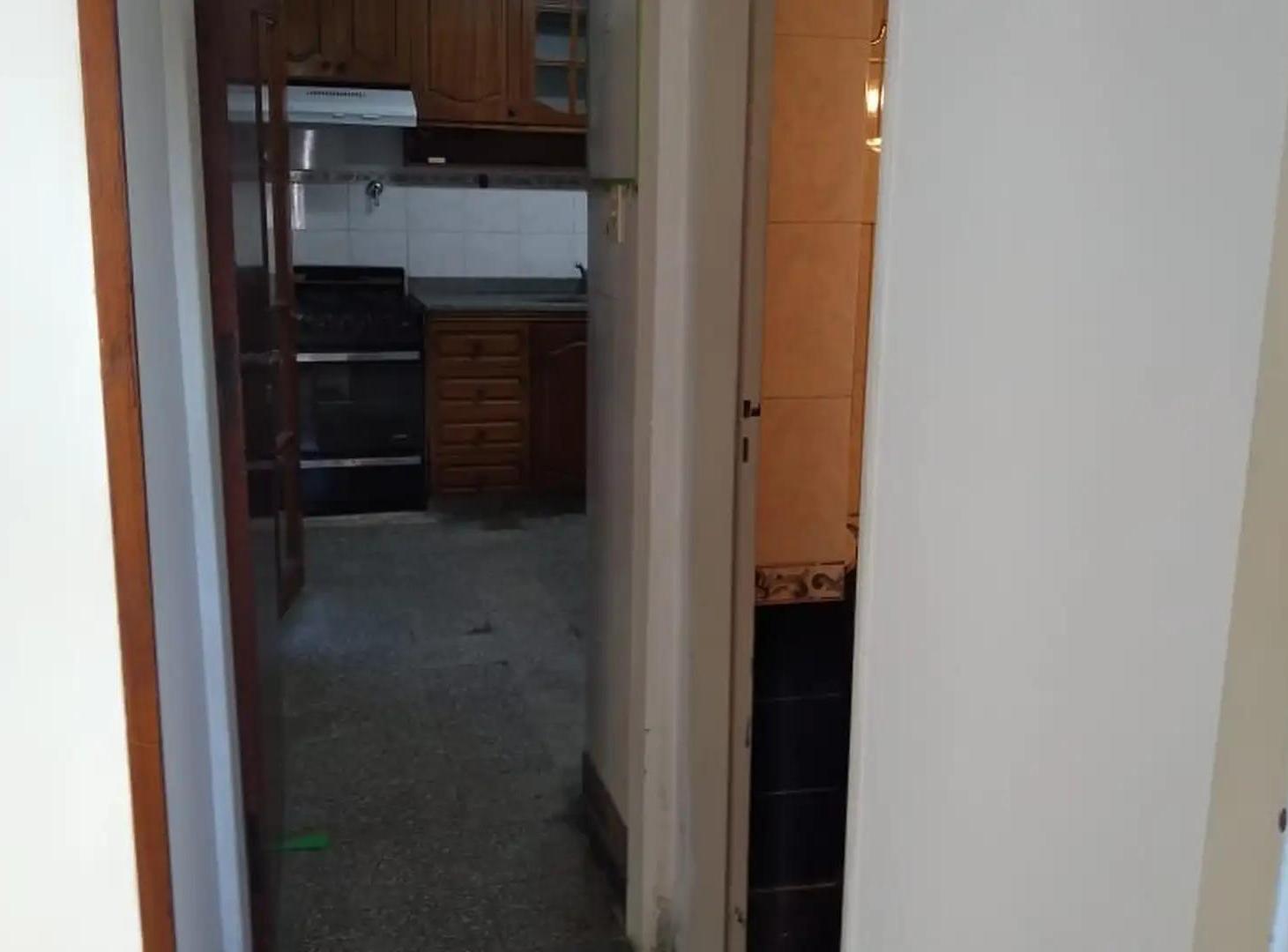 Foto de DEPARTAMENTO 2 AMB AL FVRENTE C/ BALCON, imagen 3