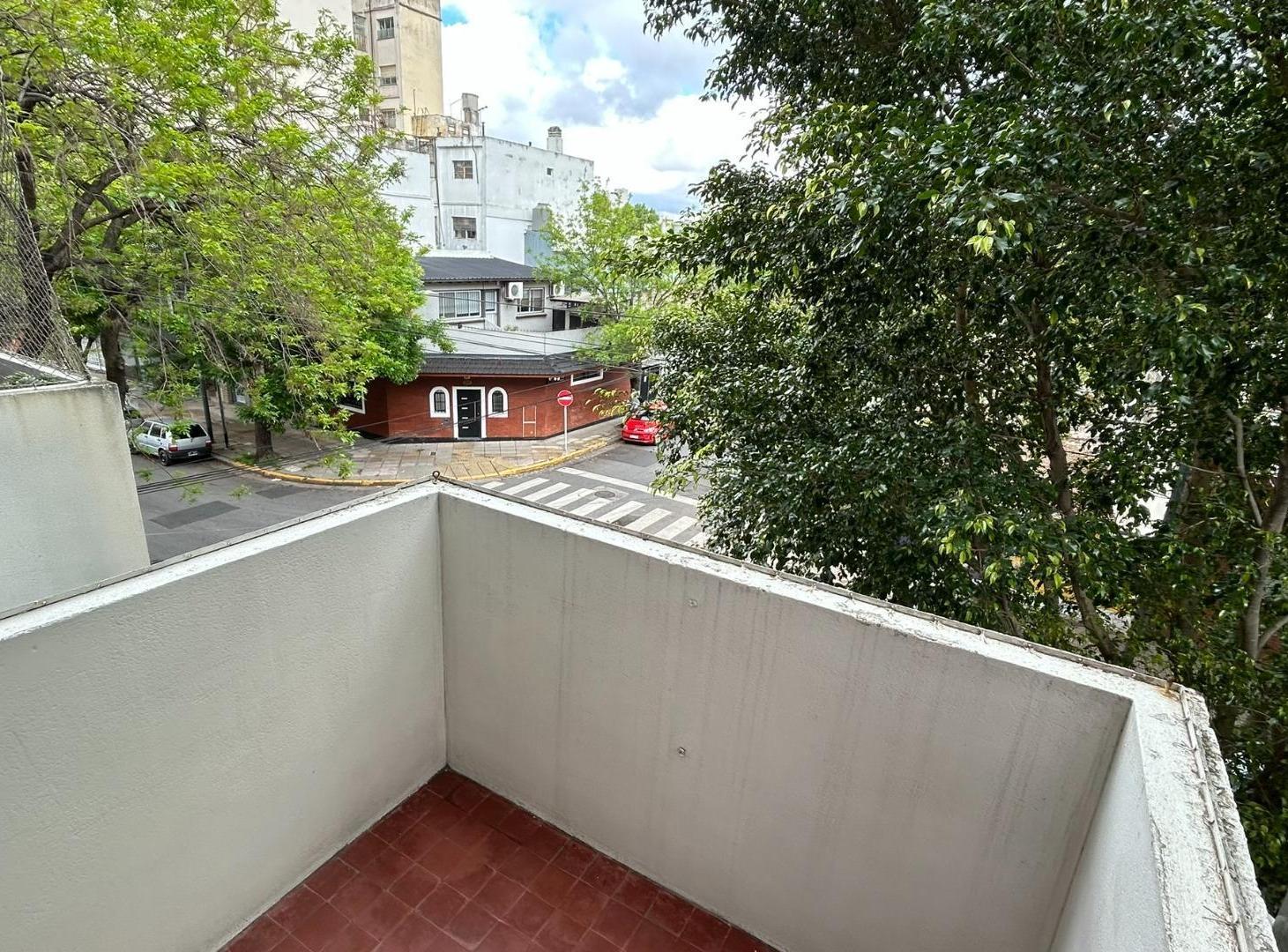 Foto de DEPARTAMENTO 3 AMB. FRENTE C/ COCINA INDEP. Y LAVADERO, imagen 5