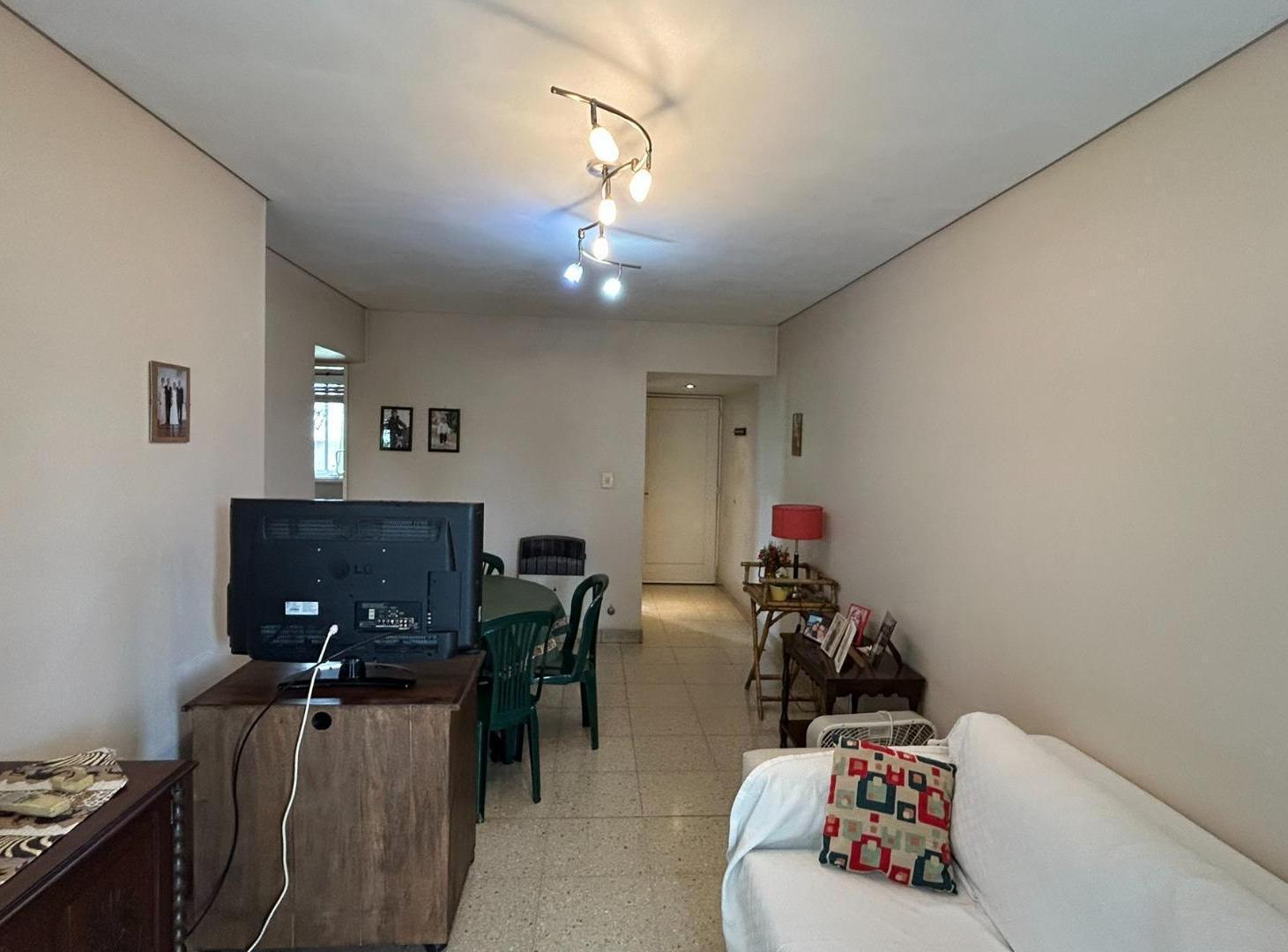 Foto de DEPARTAMENTO 3 AMB. FRENTE C/ COCINA INDEP. Y LAVADERO, imagen 2