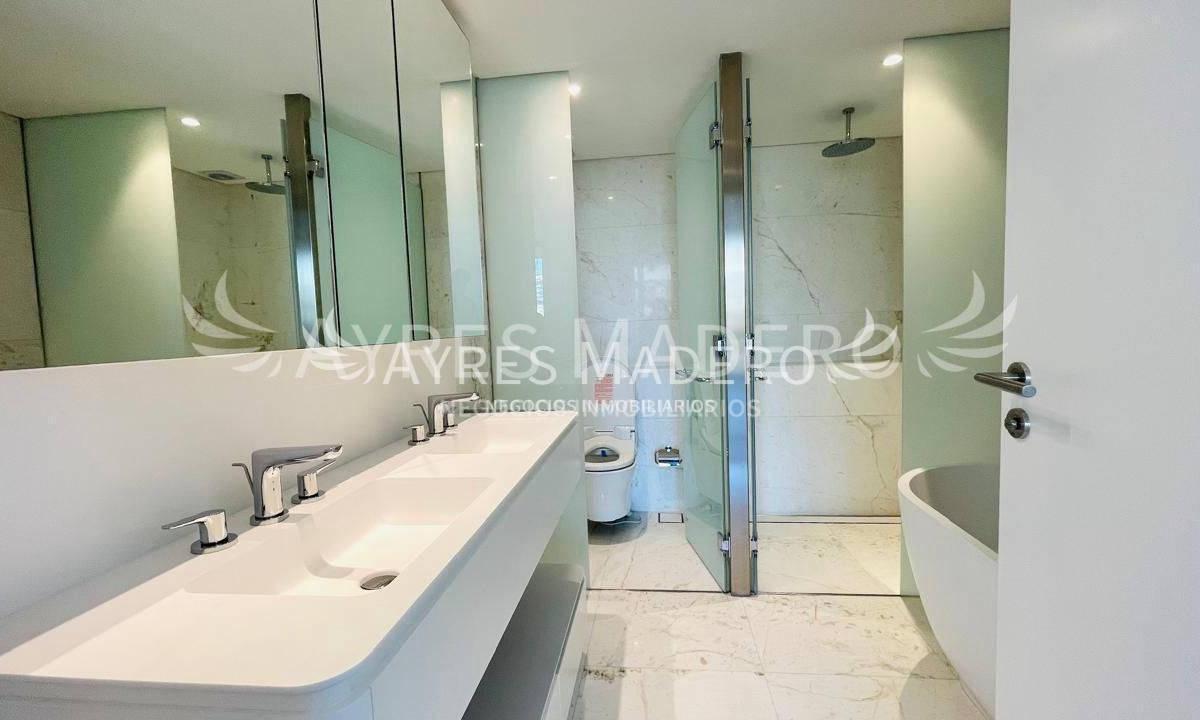 Oceana - Departamento 4 Ambientes C/ Dependencia en Venta 4