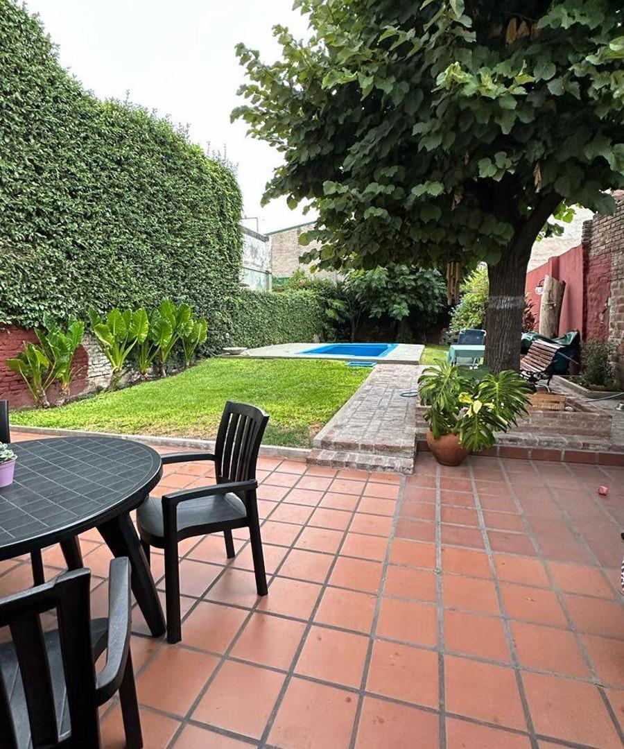 Casa de 390 m² con 3 dormitorios en venta en Ciudadela