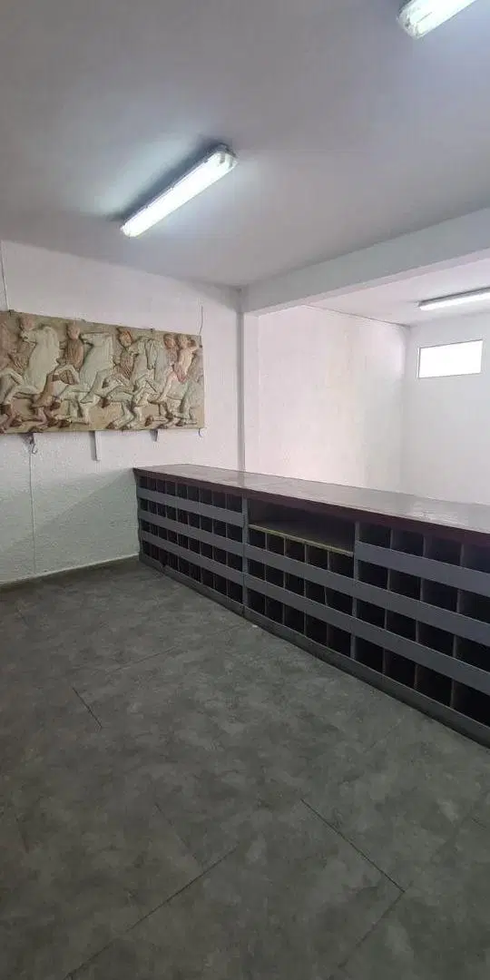 Local comercial de 166 m2 en alquiler en Ciudadela 5