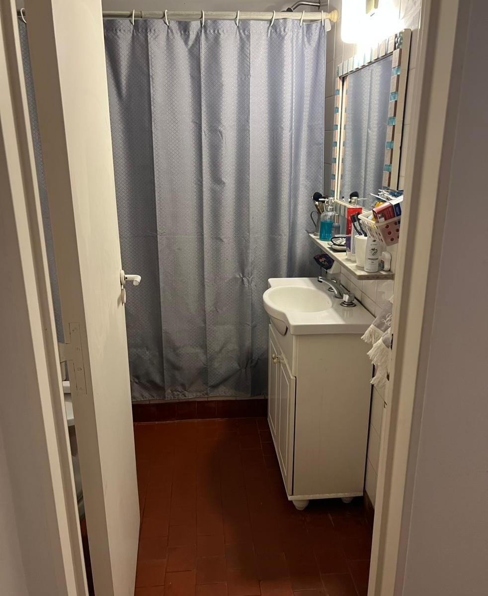 Foto de VENTA CON RENTA HASTA ABRIL 27 , 2 AMBIENTES CON BALCÓN, SAN ISIDRO, imagen 3