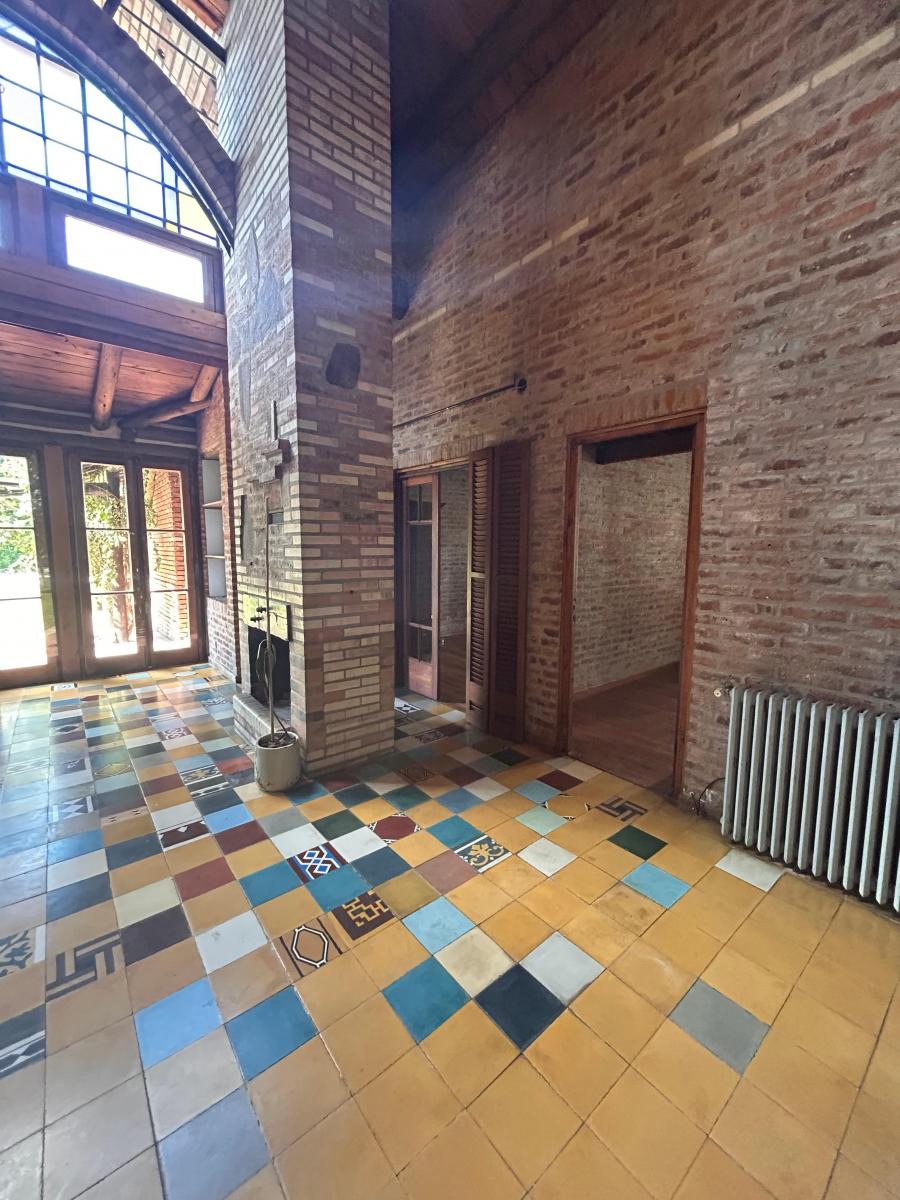 OPORTUNIDAD, VENTA CON RENTA HASTA AGOSTO 2027 SAINT MATTHEWS VILLAGE, CASA EN UNA PLANTA
