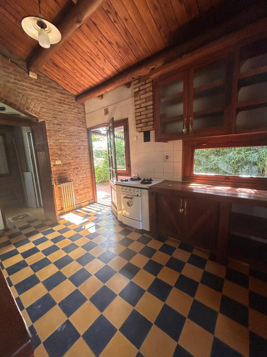 Foto de OPORTUNIDAD, VENTA CON RENTA HASTA AGOSTO 2027 SAINT MATTHEWS VILLAGE, imagen 4