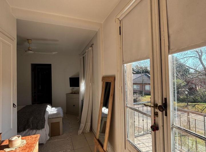 VENTA, CASA CON 4 DORMITORIOS, DEPENDENCIA, PLAYROOM. SAINT MATTHEWS, PILAR