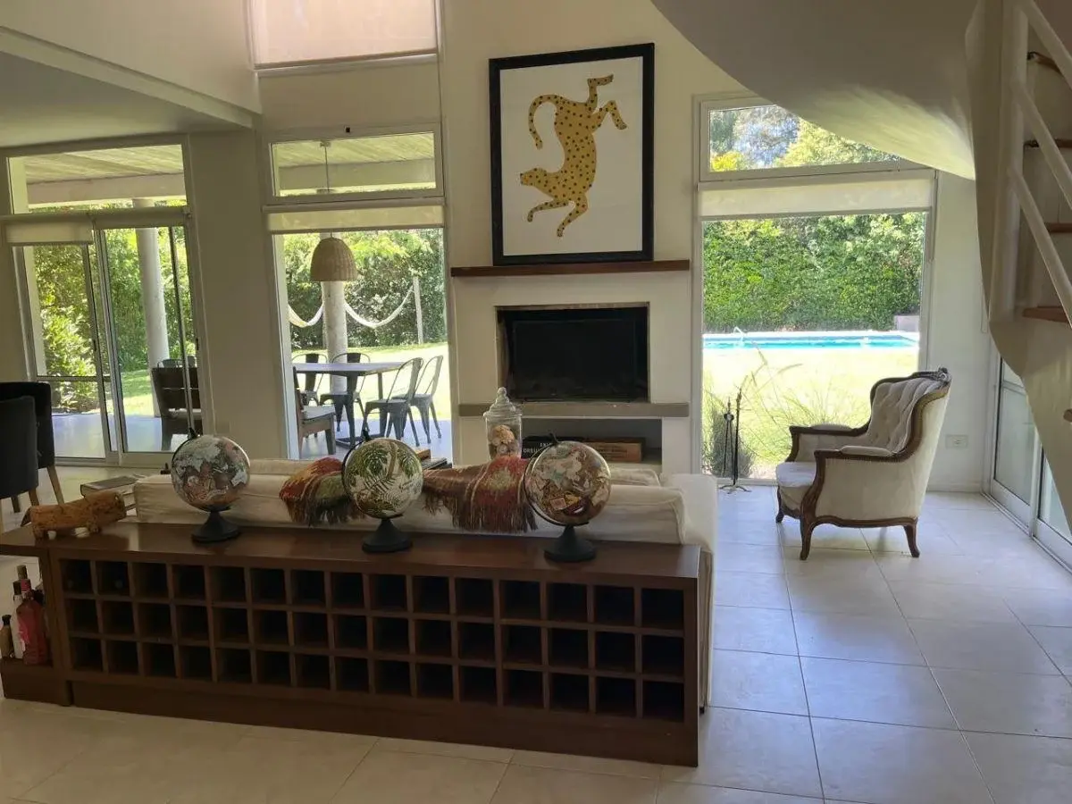 Casa en Alquiler Anual, totalmente amueblada en Saint Matthews Village 5