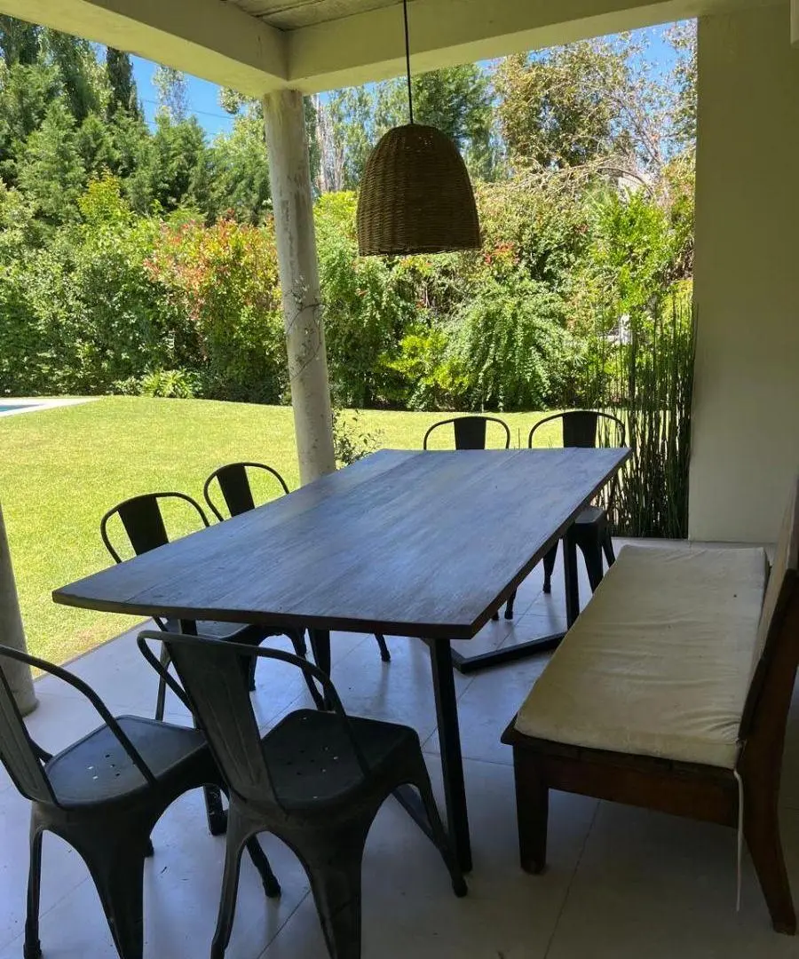 Casa en Alquiler anual con muebles, Saint Matthews pilar 4