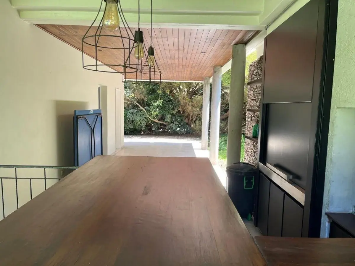 Casa en Alquiler anual con muebles, Saint Matthews pilar 3