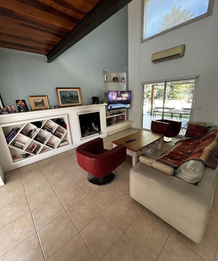 Foto de Venta, Casa moderna en St Matthews Pilar, imagen 2