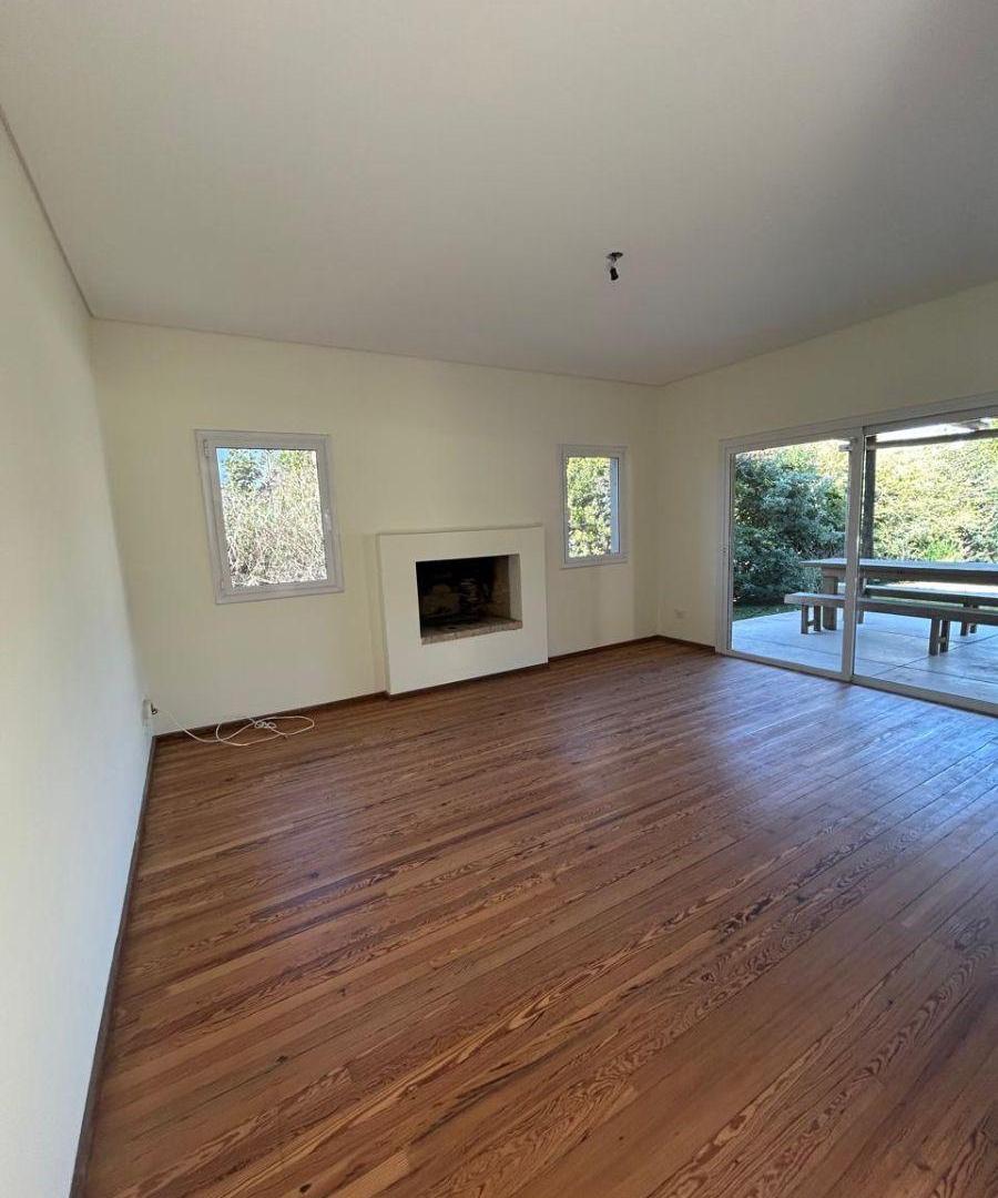 Foto de CASA EN VENTA EN SAINT MATTHEWS VILLAGE LOTE CENTRAL, imagen 4