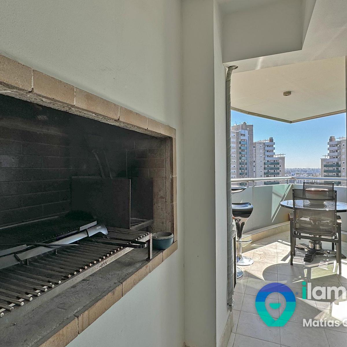 Piso Entero de 4 Dorm. a La Venta en Torre Vip Uritorco en Altos de Villa Sol, 450 m² 5