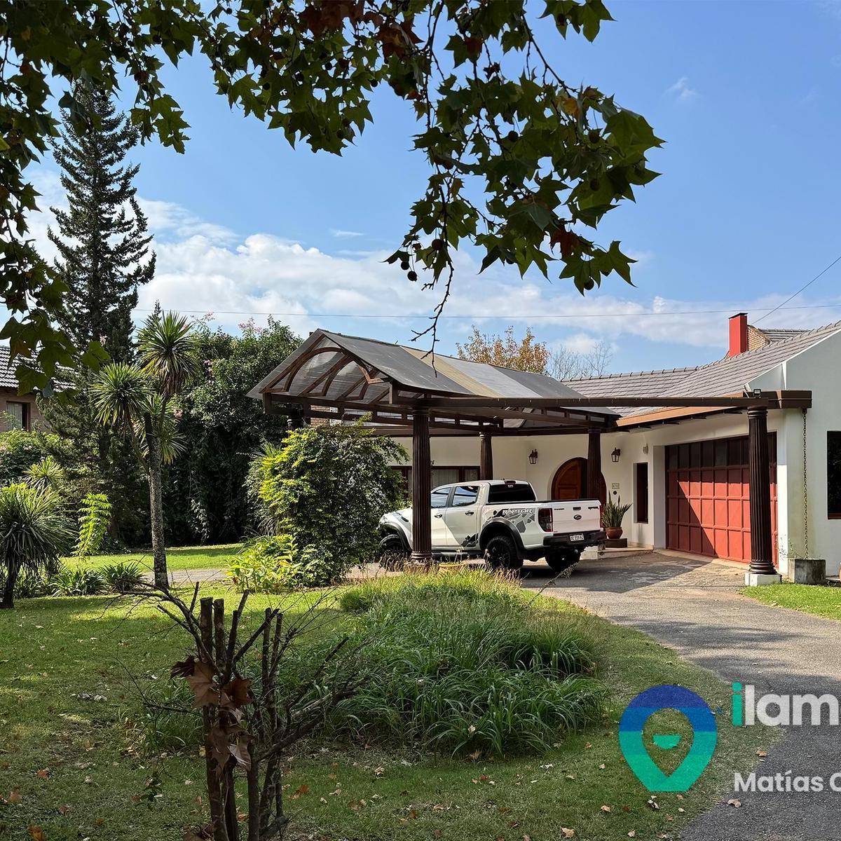 4 dormitorios 2 suites una en planta baja en las Delicias