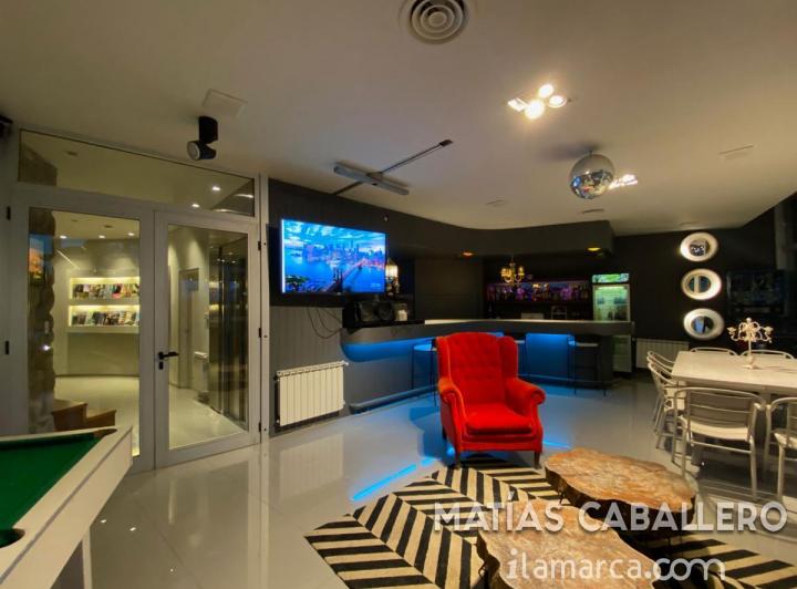 Casa a la venta en Lomas de la Carolina pensada como un hotel para la familia y amigos 5
