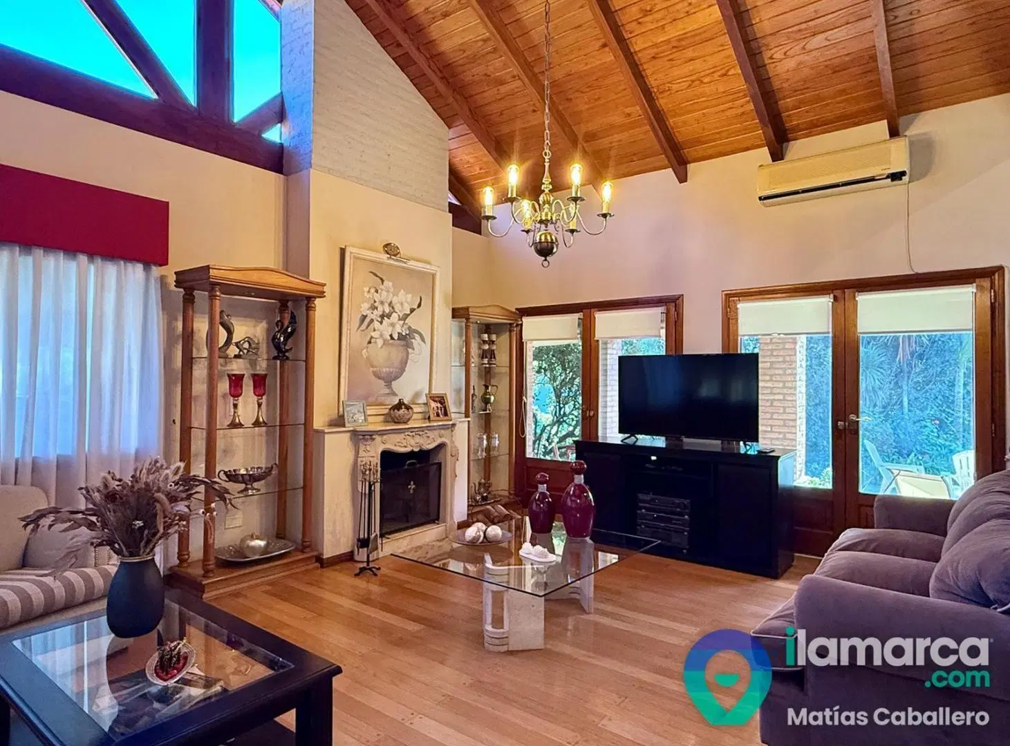 Casa familiar en Lomas de La Carolina: 3 dorm., pileta y quincho completo 5