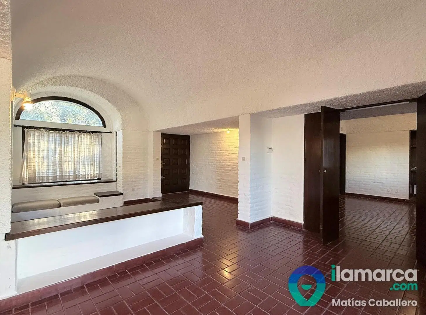 Casa en Venta y Alquiler en Urca, Amplio Terreno, Pileta y Excelente Entorno Residencial 8