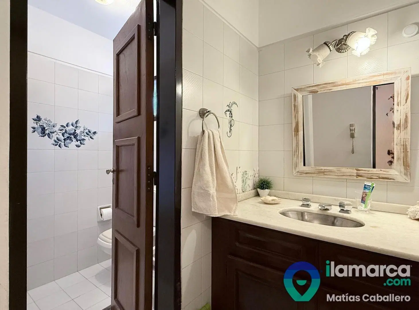 Casa en venta en Granja de Funes | 1.300 m² de terreno, 4 dormitorios, pileta y quincho 3