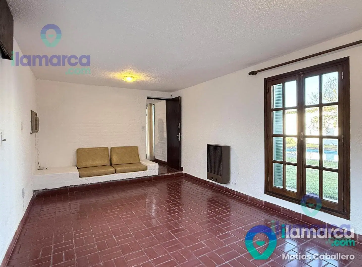 Casa en Venta y Alquiler en Urca, Amplio Terreno, Pileta y Excelente Entorno Residencial 4