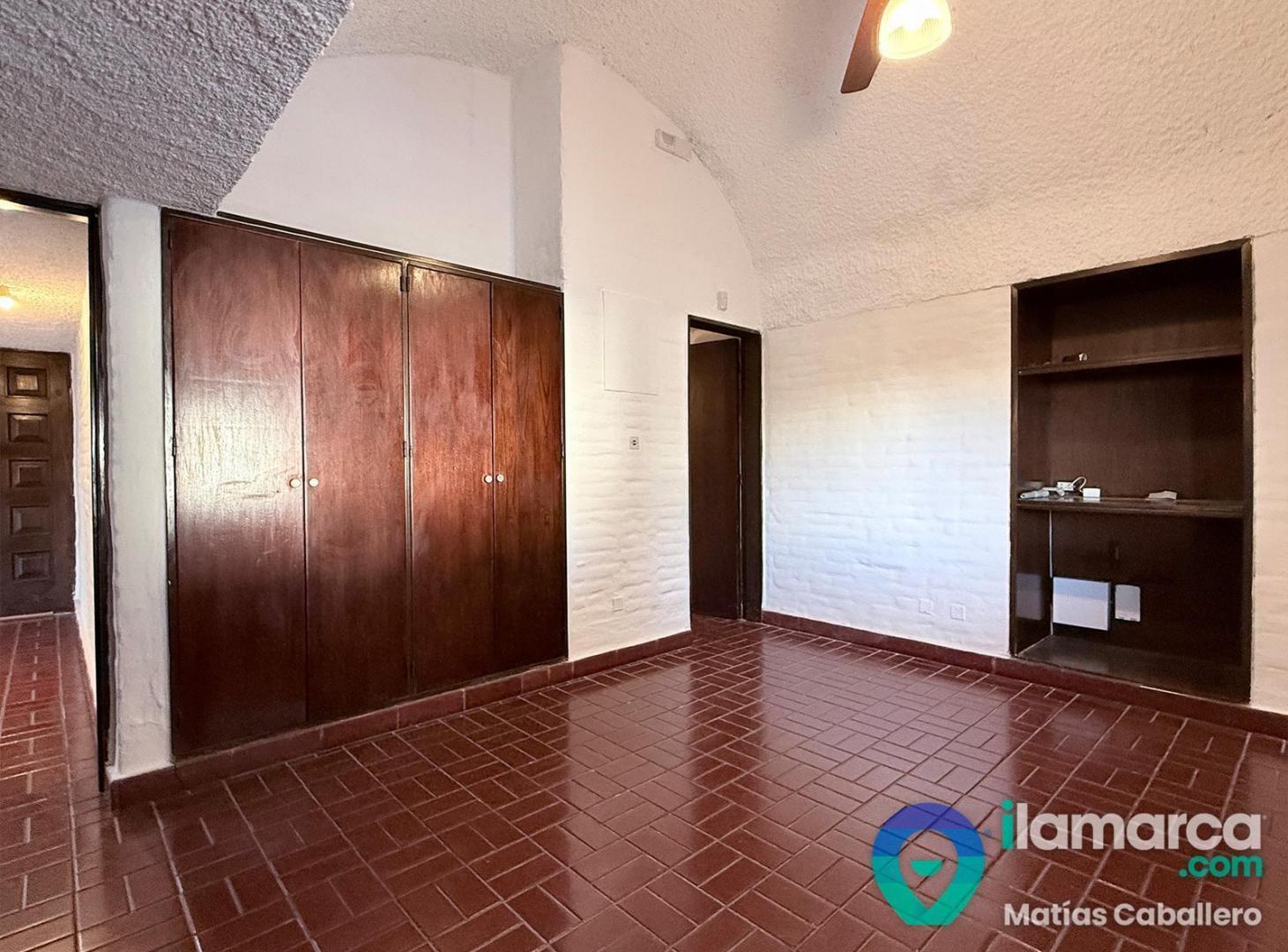 Foto de Casa en Alquiler en Urca, Amplio Terreno, Pileta y Excelente Entorno, imagen 3