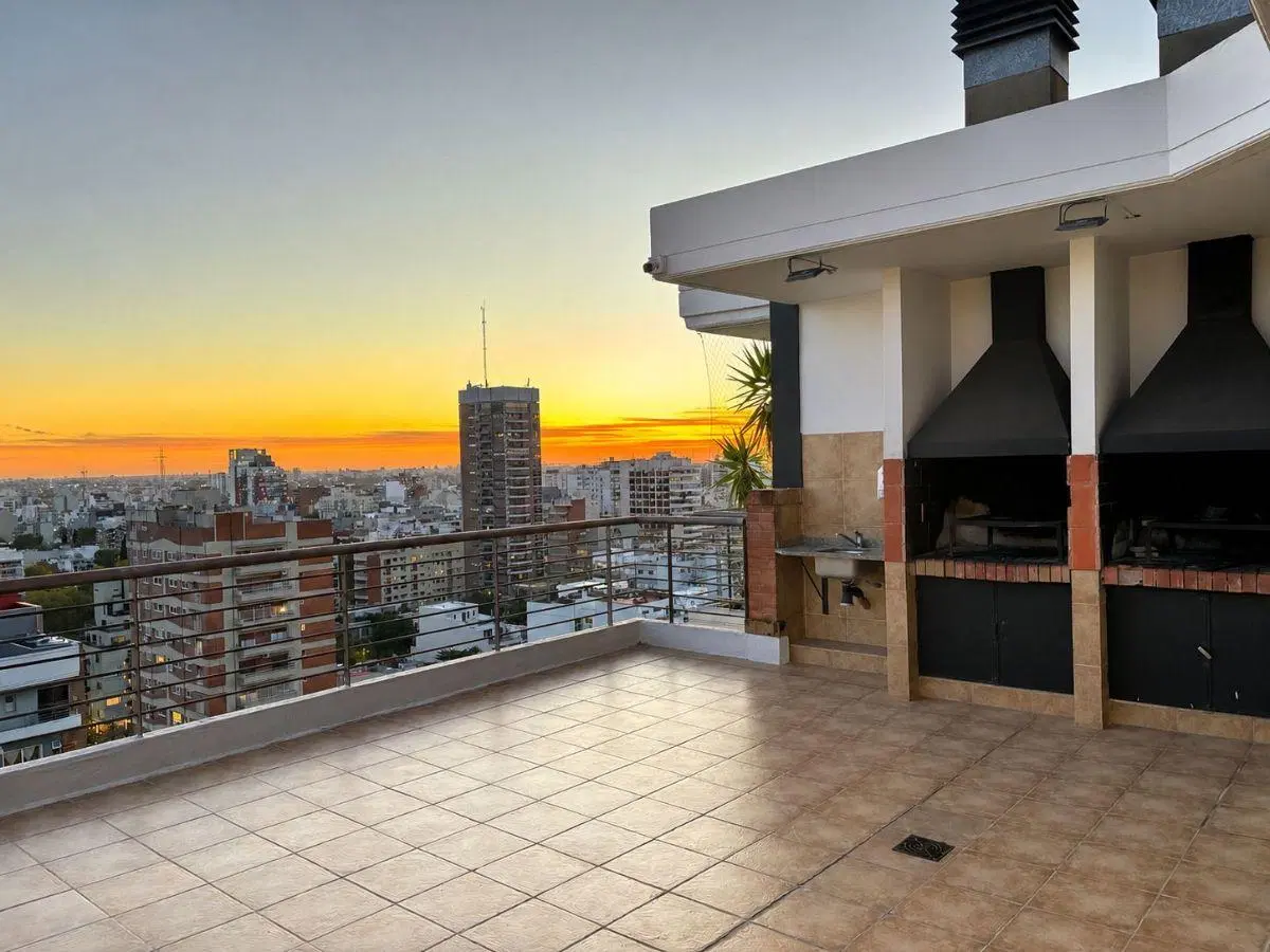 Excelente monoambiente c/ balcon, cochera . amenities 2