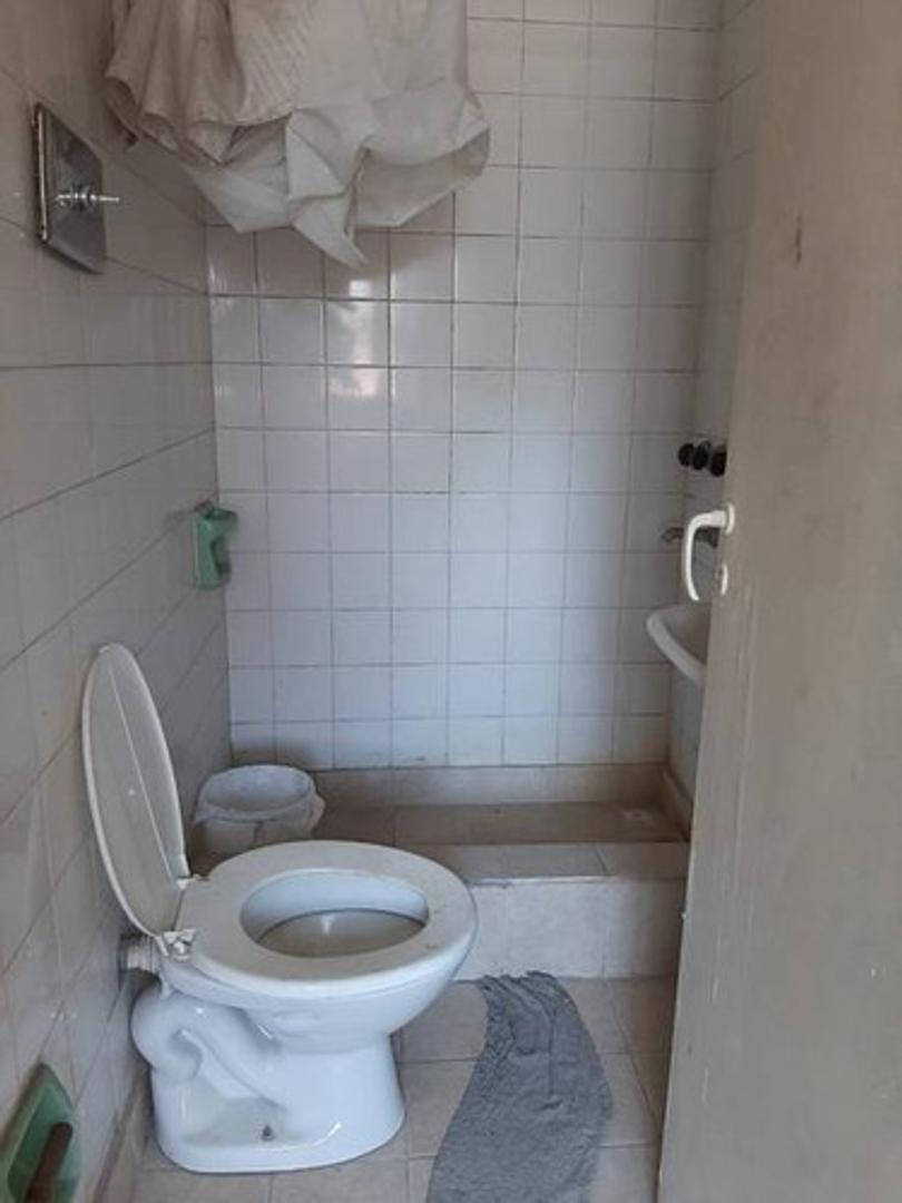 Casa 3 Ambientes. Retasada. Venta Boedo, Lote Propio 4