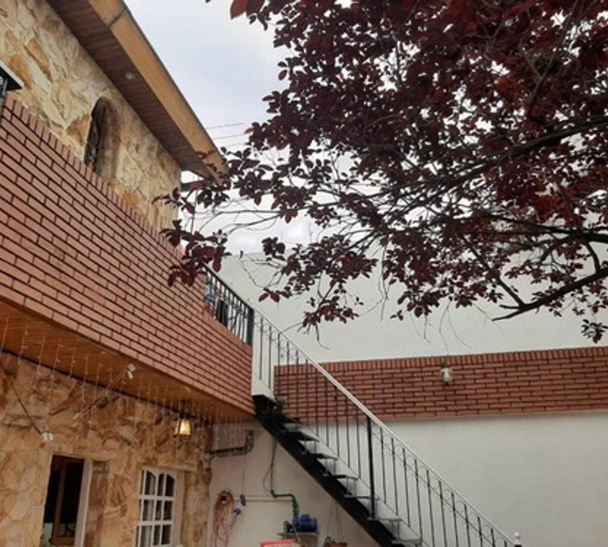 Casa en Venta 5amb Devoto con Patio y Parrilla Garaje 2 Aut 1