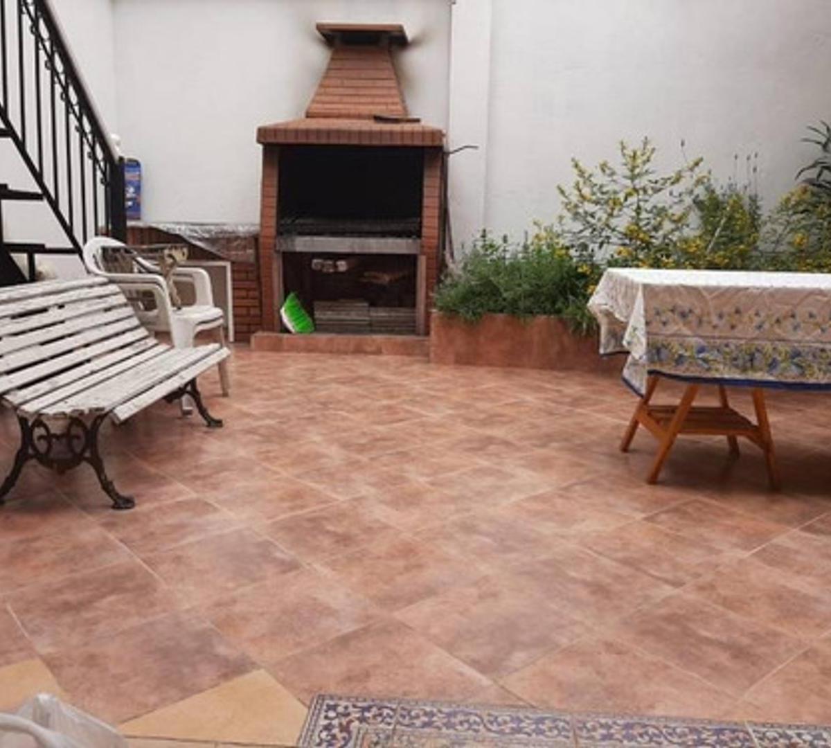 Casa en Venta 5amb Devoto con Patio y Parrilla Garaje 2 Aut 4