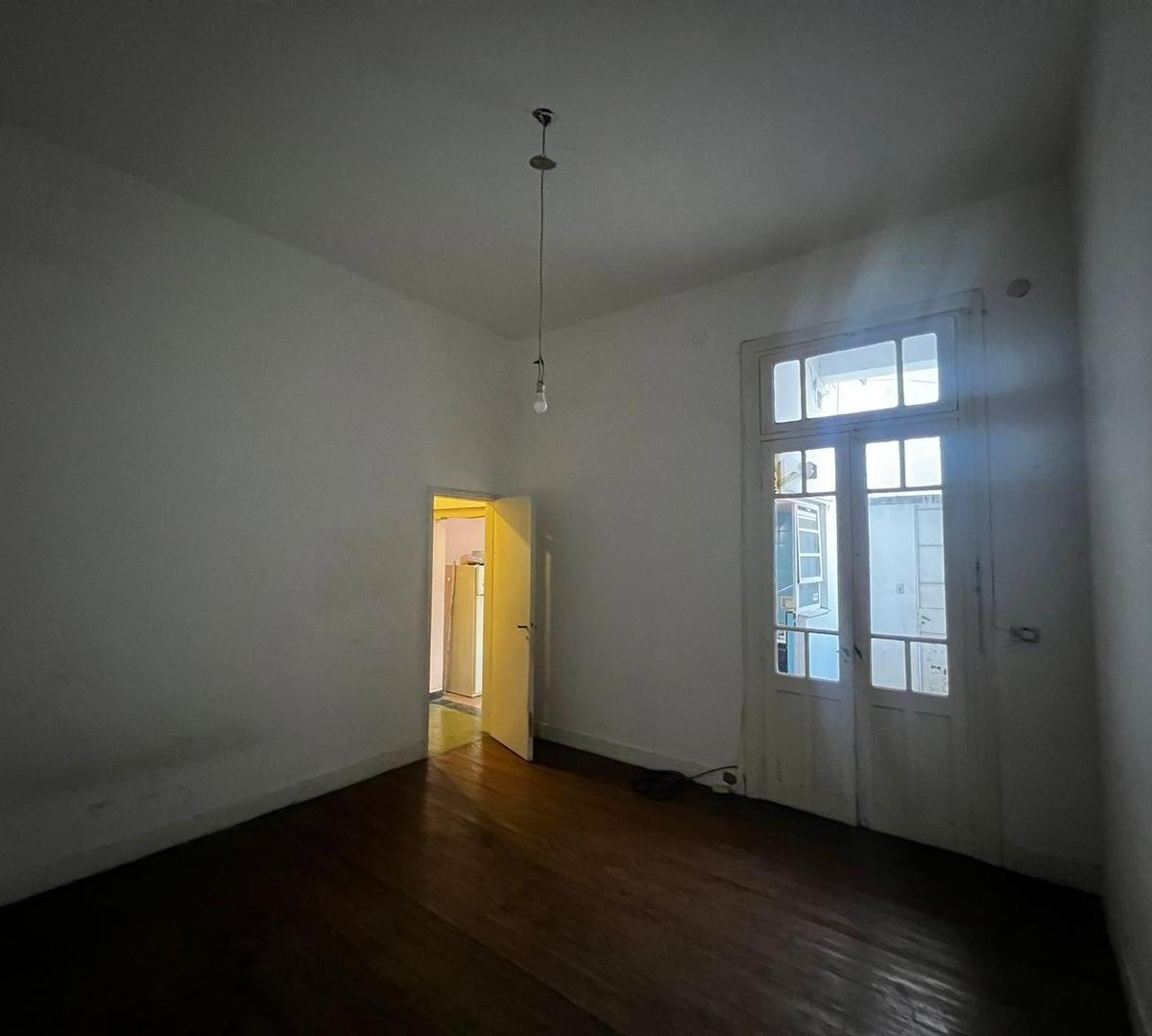 Departamento 2 Ambientes Al Frente, Pb, Villa Real, Venta 1