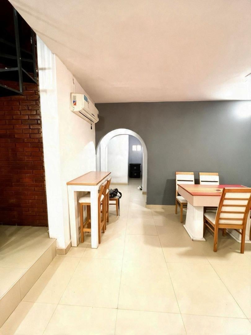 Foto de Casa 5 amb en Venta en Esquina Villa Lugano, imagen 1