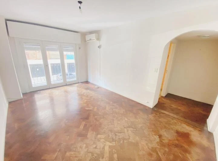 Alquiler departamento flores 3 ambientes frente con balcon 2