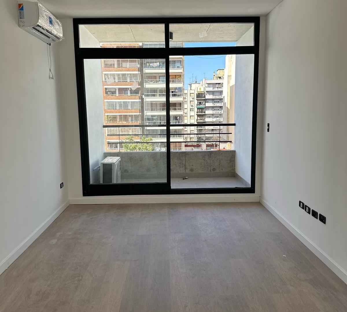 Foto de DEPARTAMENTO DIVISIBLE CON BALCON. PILETA Y SUM., imagen 5
