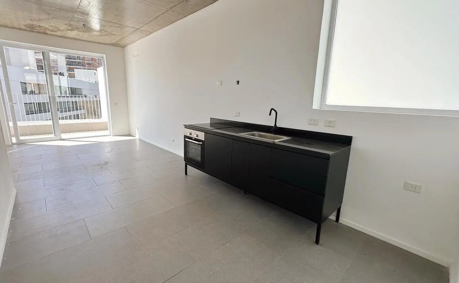 Venta Departamento 3 amb. Patio c parrilla, balcón y suite en Belgrano. Palier privado. Amenities 3
