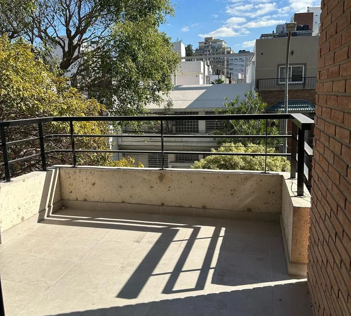 VENTA 4AMB CON COCHERA, DOS BAÑOS Y TOILETTE. BALCON AL FRENTE Y AMENITIES. 4