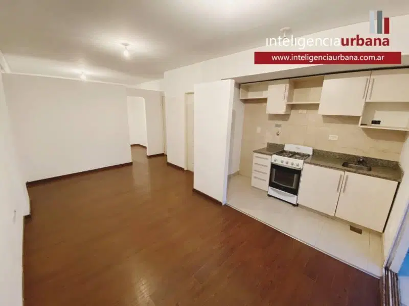VENTA MONOAMBIENTE DIVIDIDO CON BALCON EN CABALLITO 3
