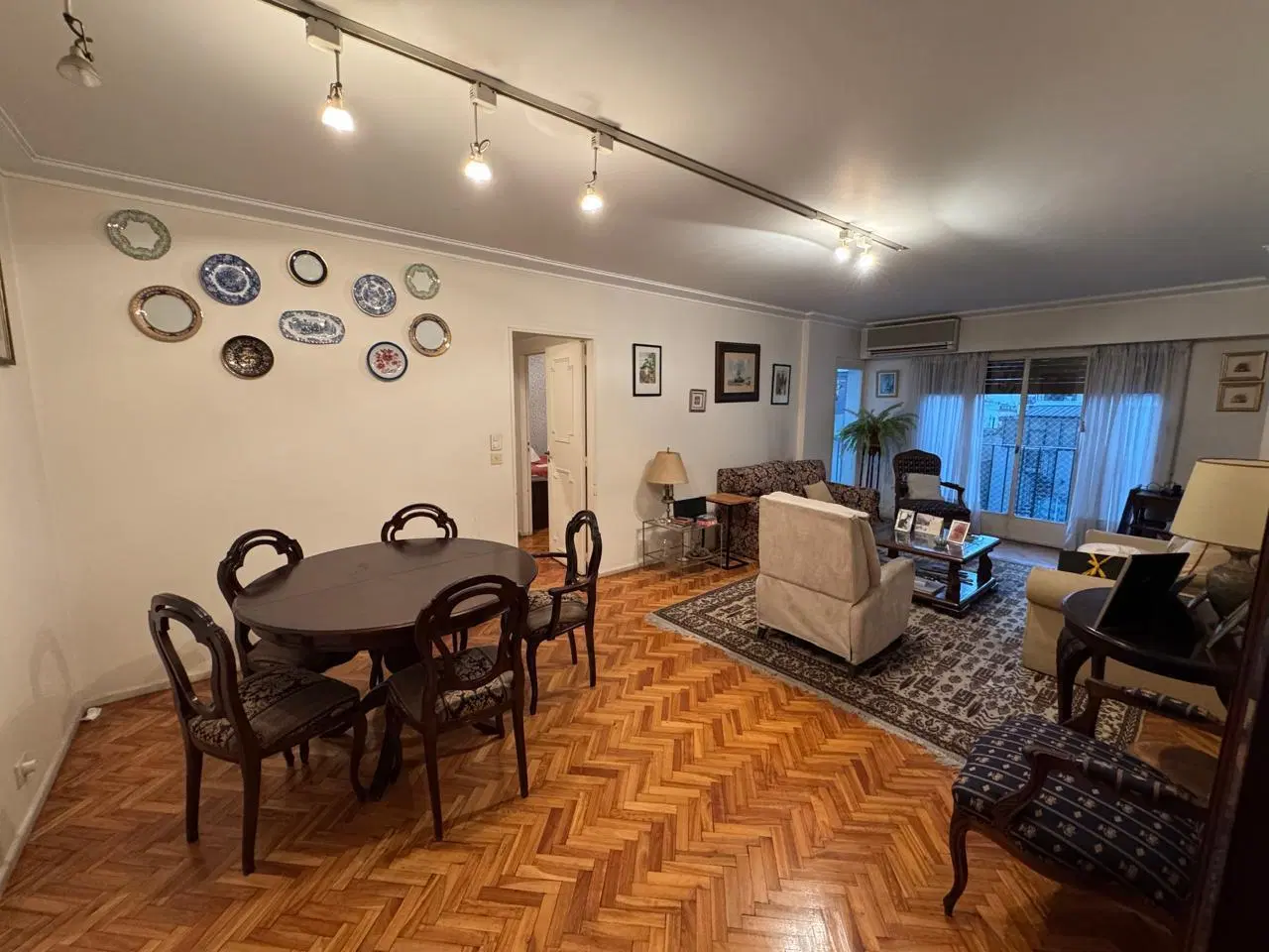 VENTA DEPARTAMENTO 4 AMBIENTES CON COCHERA 1