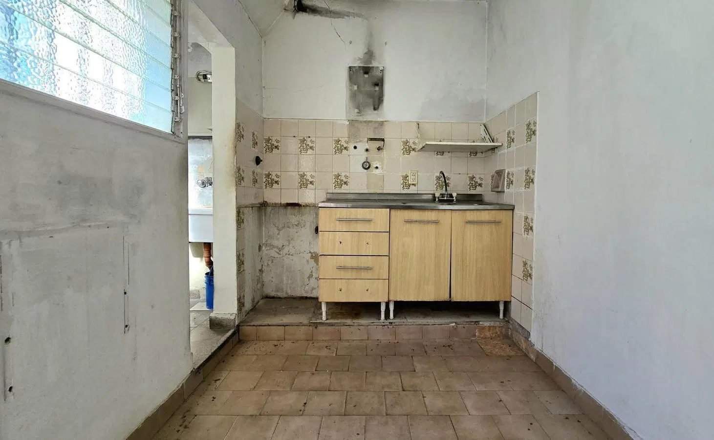 PH A REFACCIONAR CON PATIO Y TERRAZA EN VILLA LURO 8