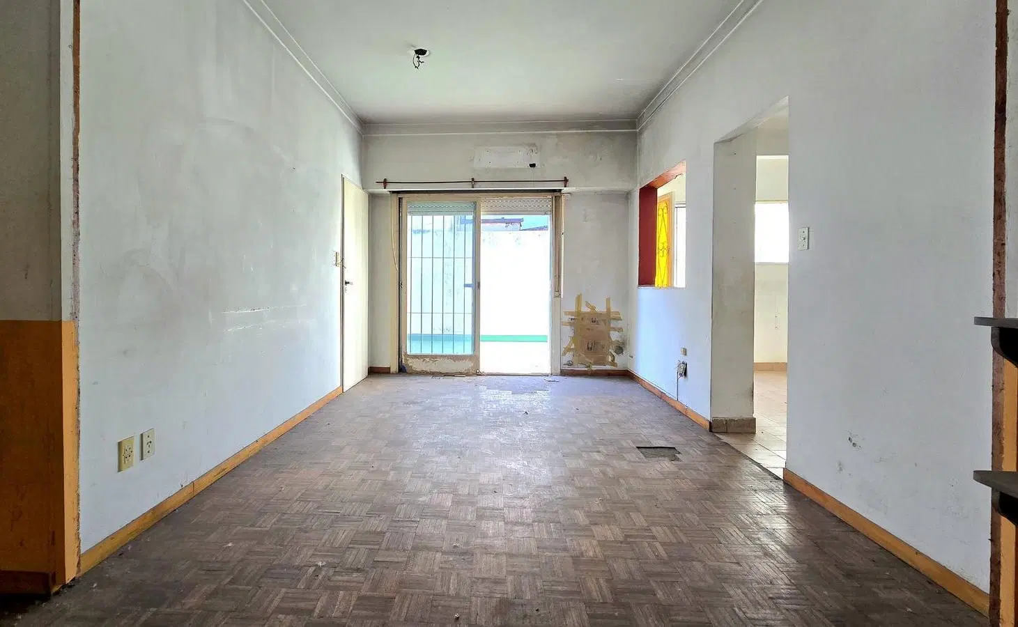 PH A REFACCIONAR CON PATIO Y TERRAZA EN VILLA LURO 8