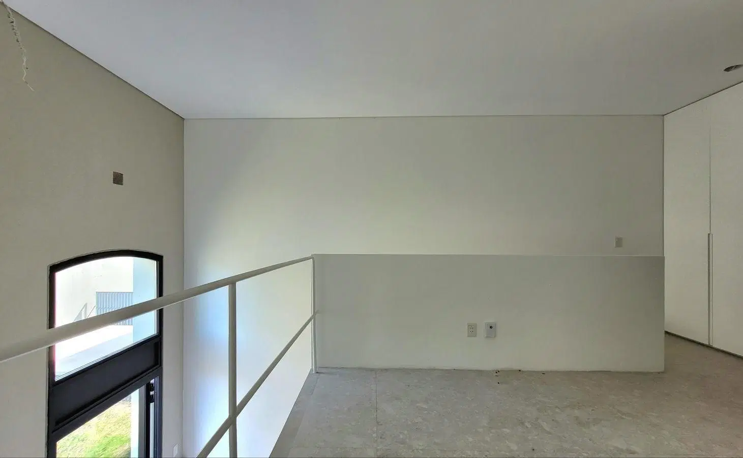 VENTA DEPARTAMENTO DUPLEX A ESTRENAR CON PATIO. FULL AMENITIES. 4